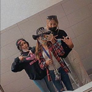 Meet your Posher, Allie